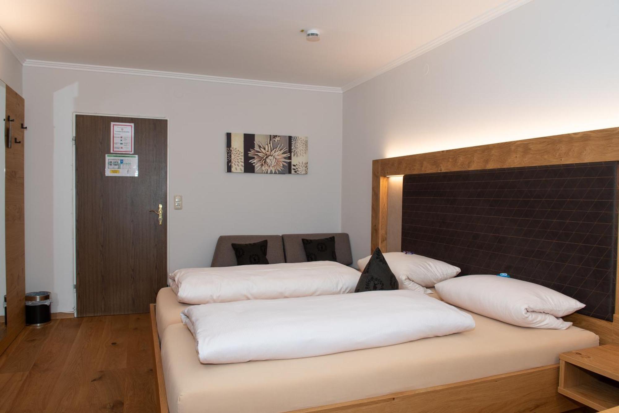 Hotel Bockmaier Oberpframmern Eksteriør billede