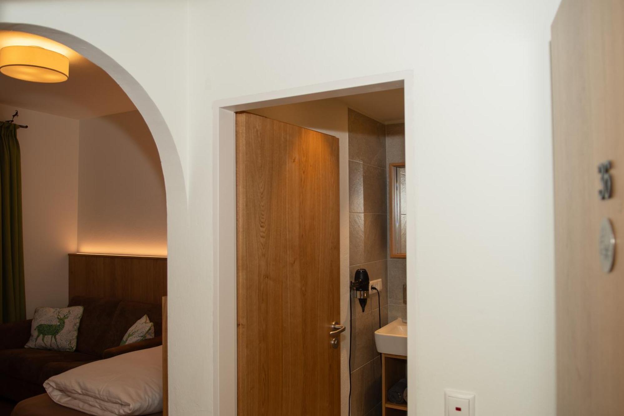 Hotel Bockmaier Oberpframmern Eksteriør billede